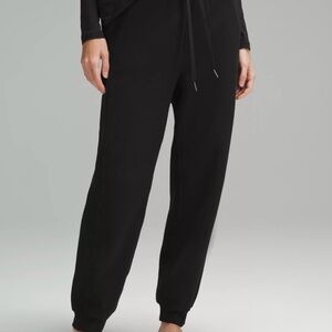 Lululemon Scuba Black Jogger